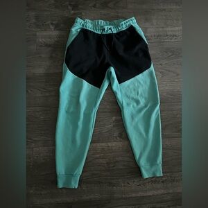 Nike tech fleece Black and Teal Jogger Sweatpants